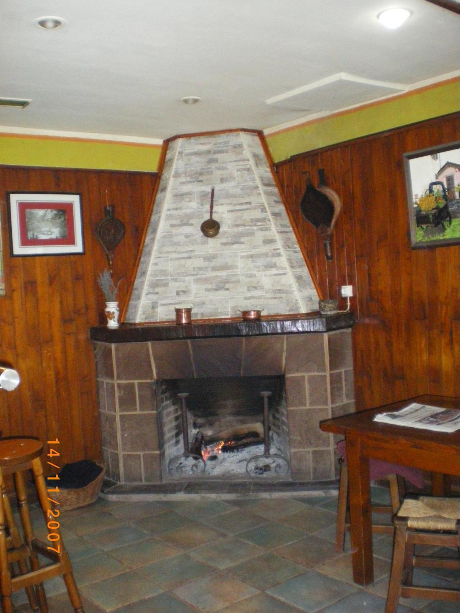 Hostal Venta San Blas Almándoz エクステリア 写真