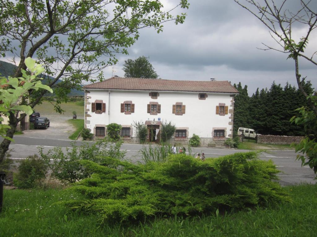 Hostal Venta San Blas Almándoz エクステリア 写真
