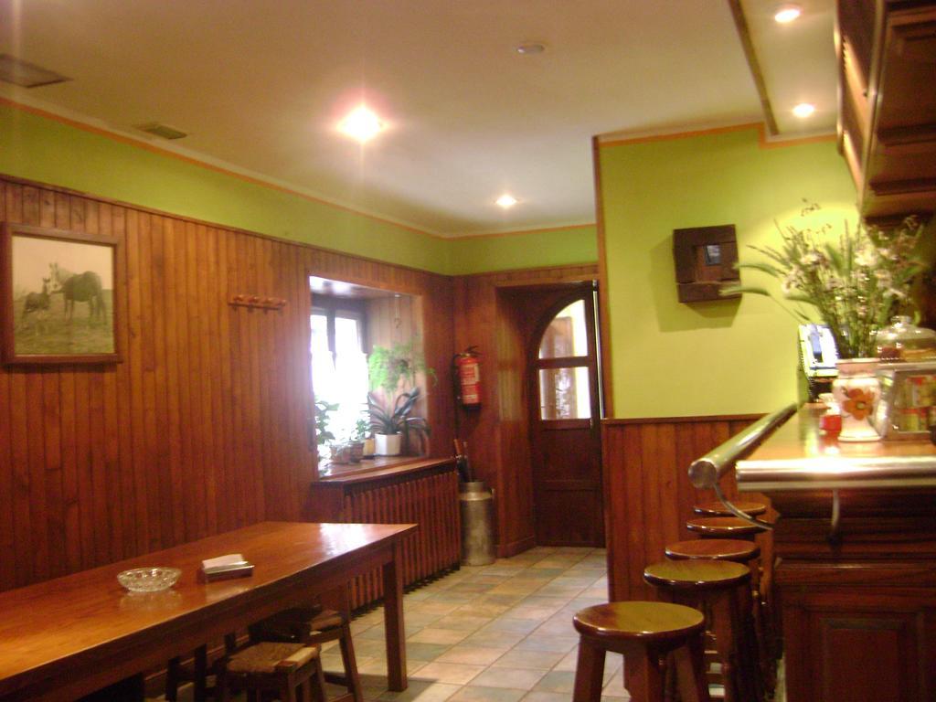 Hostal Venta San Blas Almándoz エクステリア 写真